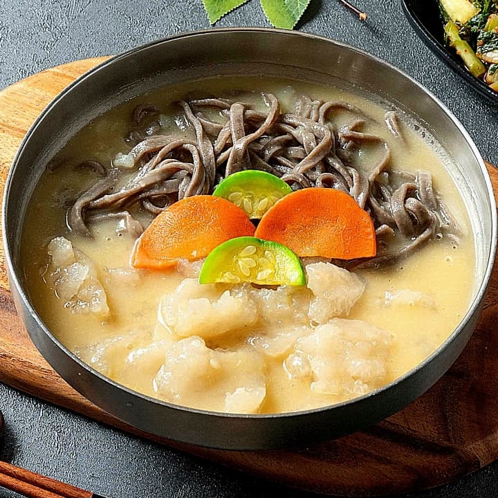 옹심이메밀칼국수