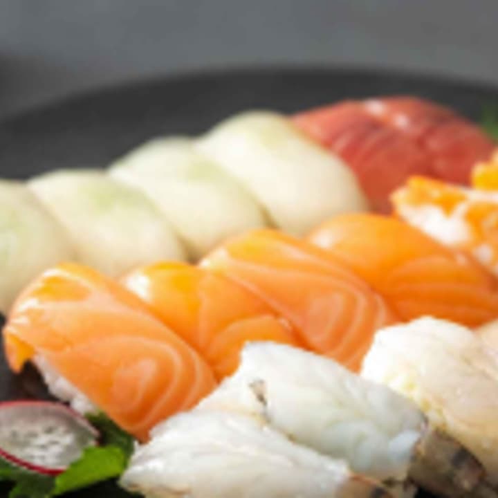 조선초밥 13PCS