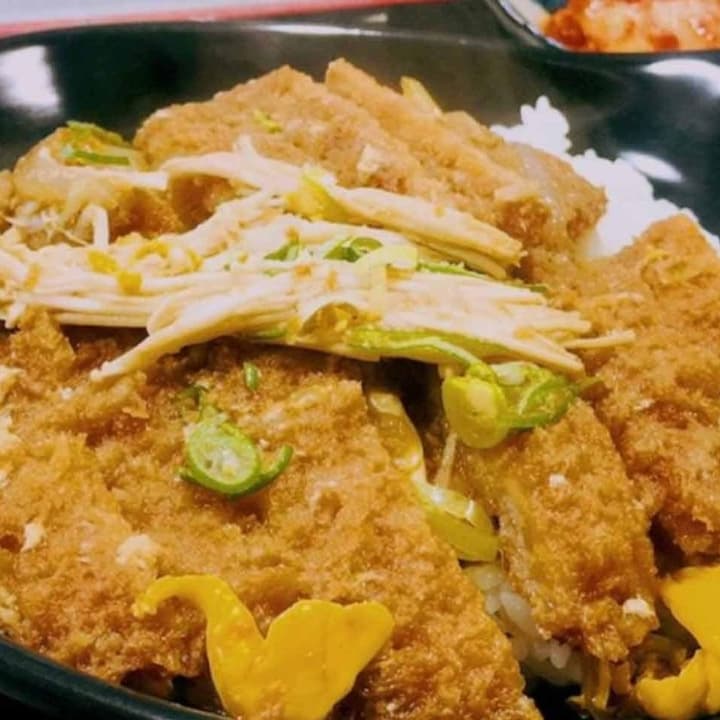돈부리(가쯔동)+음료(콜라or사이다)