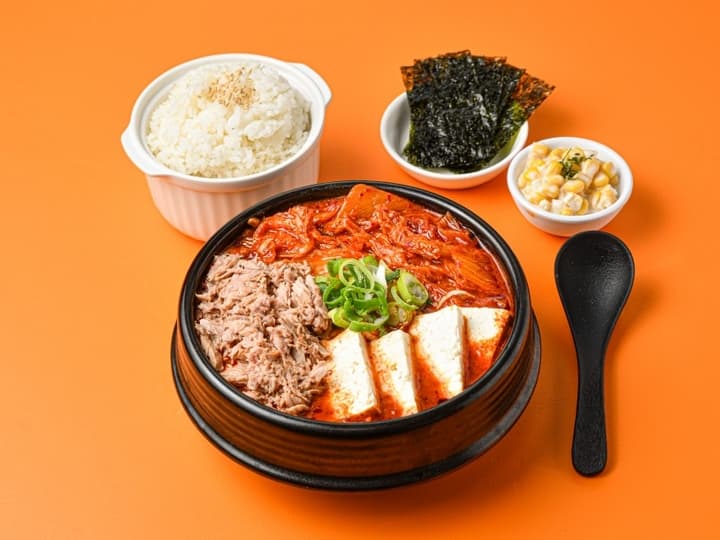인생김치찌개 시흥능곡점