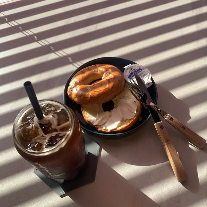 치즈베이글+아메리카노