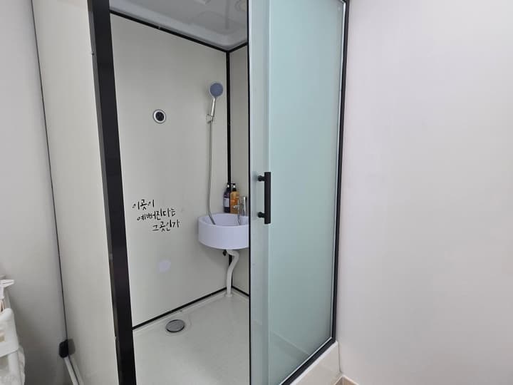 시흥뷰티풀네일왁싱속눈썹
