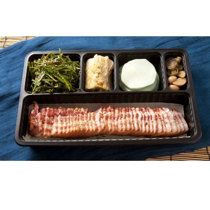 삼겹살은 진리! 통삼겹 장작 바베큐 中 (2~3인)