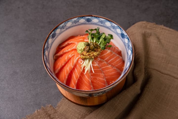 사케동 (연어덮밥)